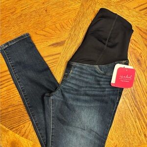 NWT Isabel Maternity by Ingrid & Isabel Dark Wash Maternity Jeggings